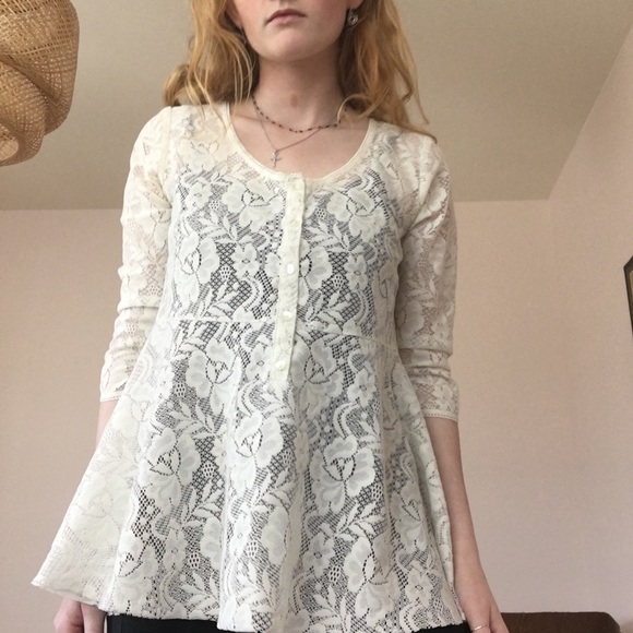 🧿FreePeople Lace Top - Picture 2 of 3